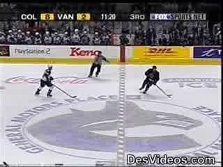 Hockey, Boxe ou Catch ?!