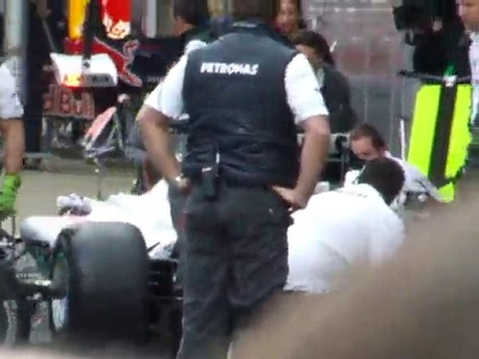 Practicas de cambio de ruedas en Mercedes