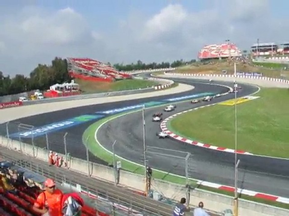 Salida de la Formula BMW en Montmelo 2010