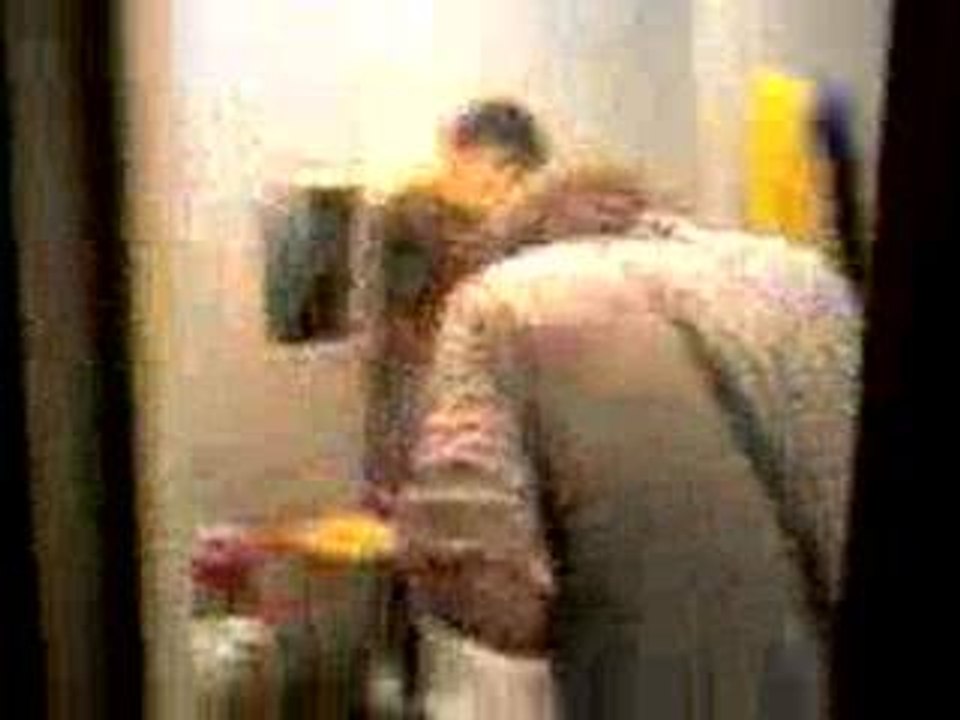 Ben et Jérôme se lavent les dents!