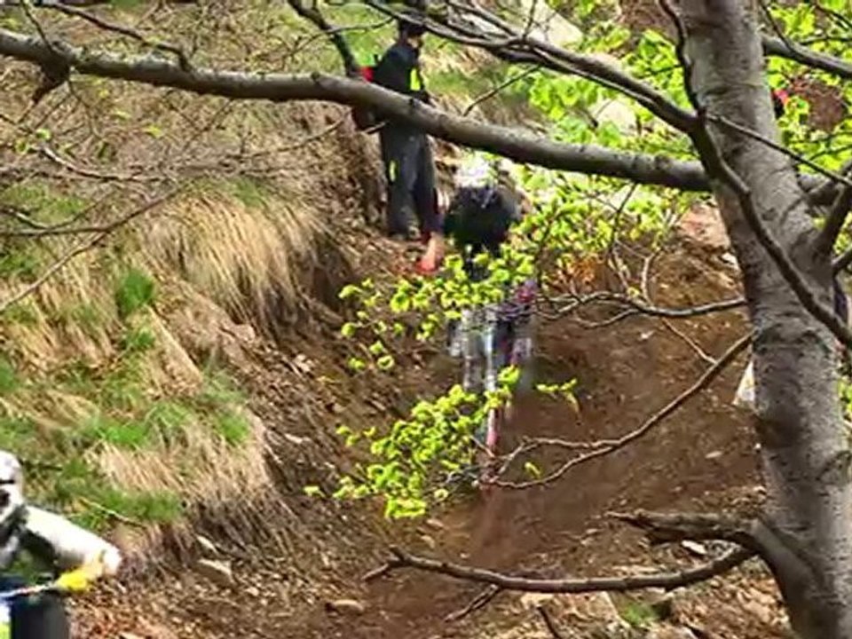 Course de VTT de descente DH à Monte Tamaro -1 et 2 mai 2010