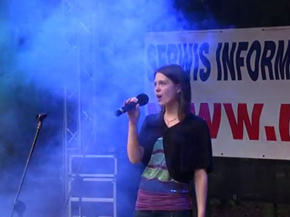 Występ Młodzieżowego Zespołu Wokalnego Festyn 3-ecio Majowy