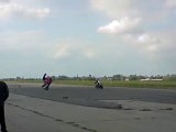 moto stunt sur piste a niergnies