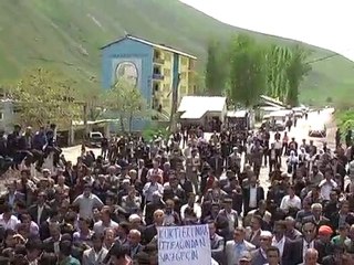 İran'a Kitlesel Protesto