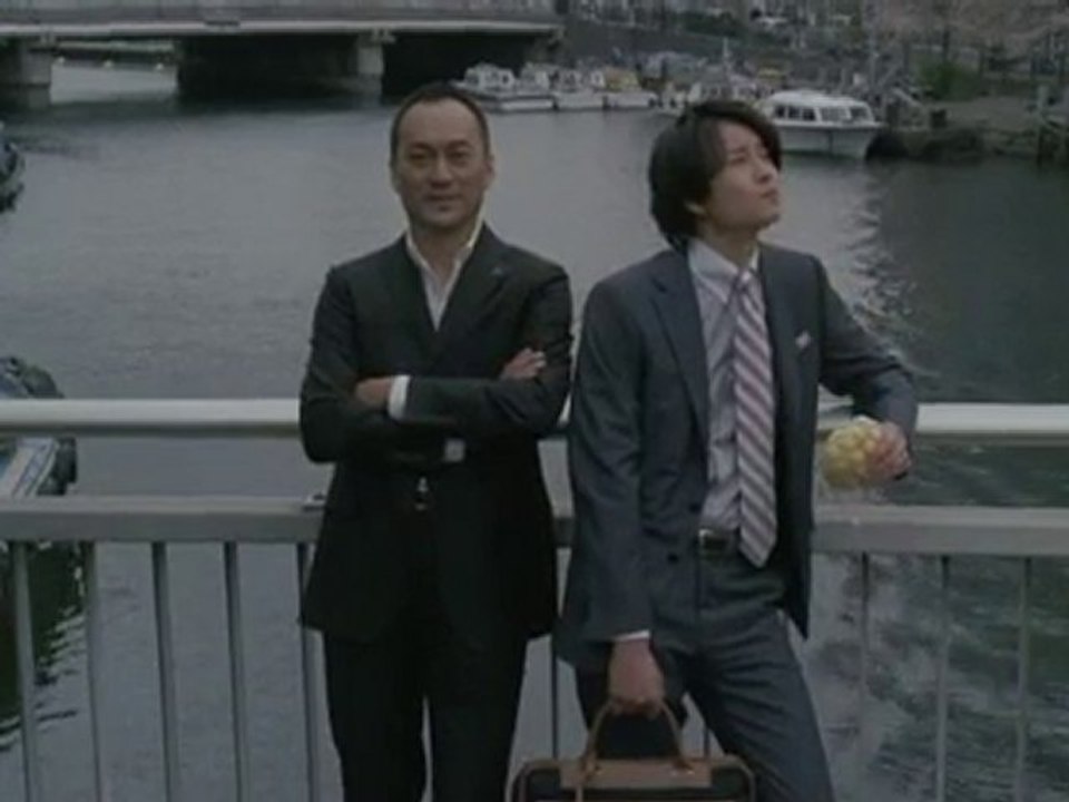 (CM) Horikita Maki - DoCoMo 05.2010 (Okada & Watanabe)