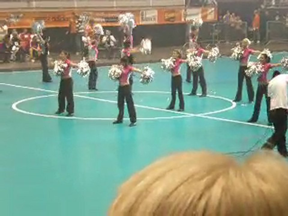 Foot concert - Première danse des Pom-Pom Girl