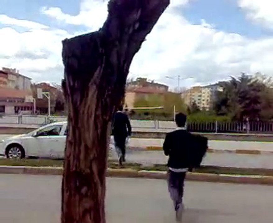 NIVEA Menergy  - Acil Yol yardım arabası