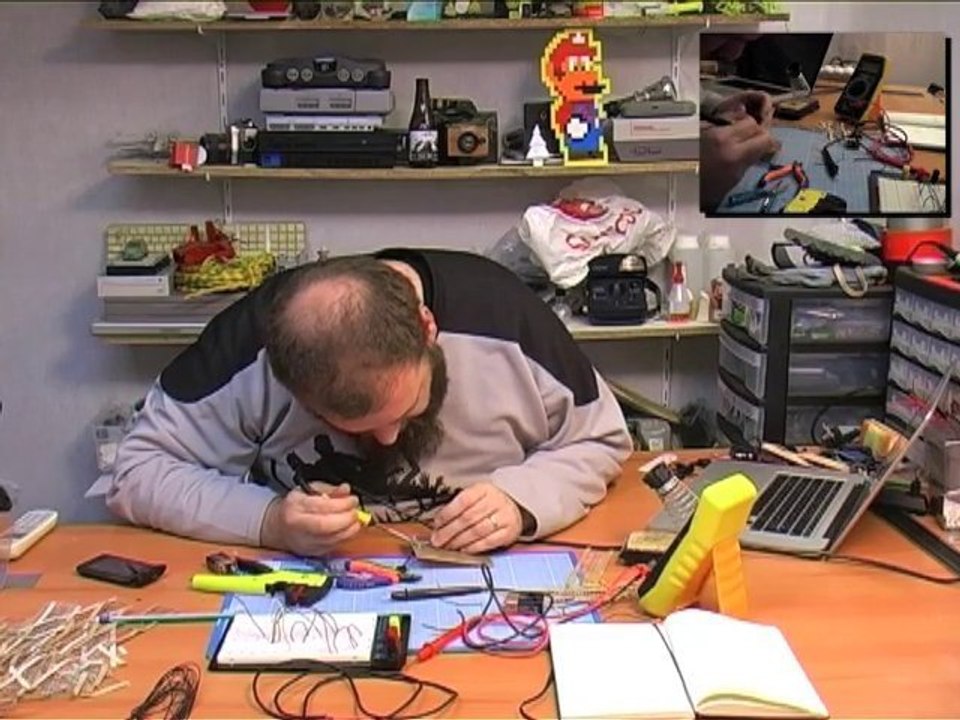 LaGrotteDuBarbu Saison 02 Episode 17 - SuperSmartphonePower
