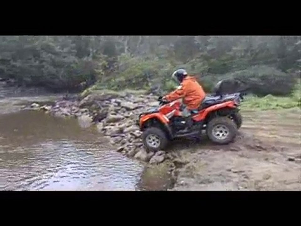 JOURNEE DE QUAD AU GITE DU MAUDIT FRANCAIS AU CANADA