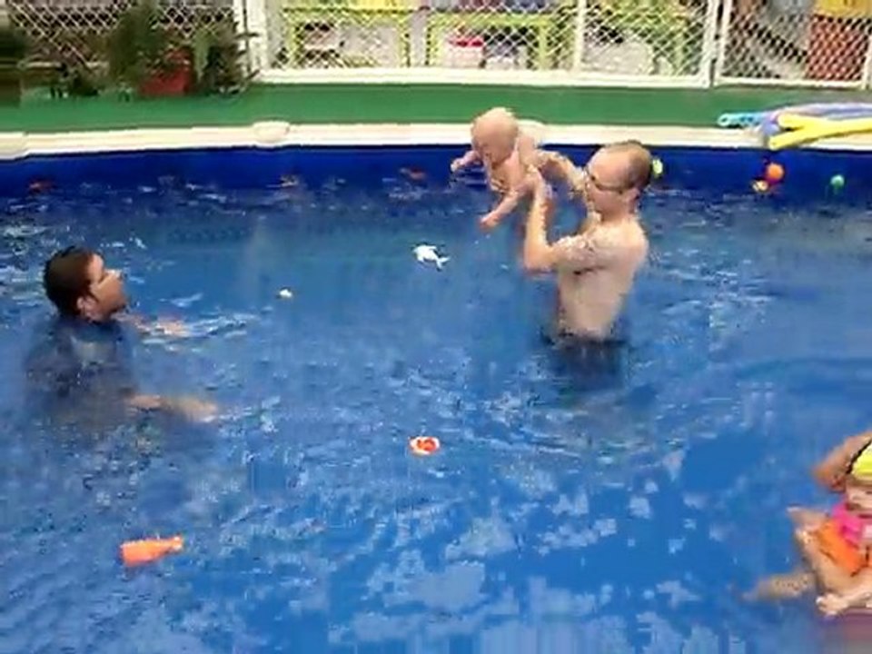 andrew and mattias in the pool