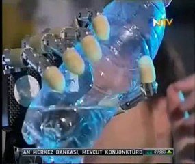 Beyin sinyalleriyle çalışan Robot El