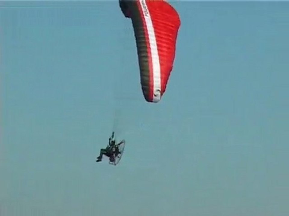 Reportage Télé Ecole de paramoteur Revailes Paramoteur