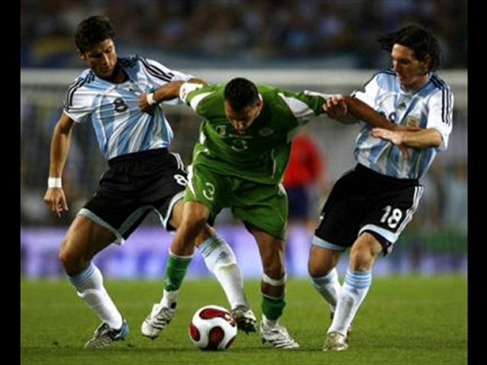 Mino RemiX  FUNK  AVIS AU AMATEUR CHERCHE TITRE