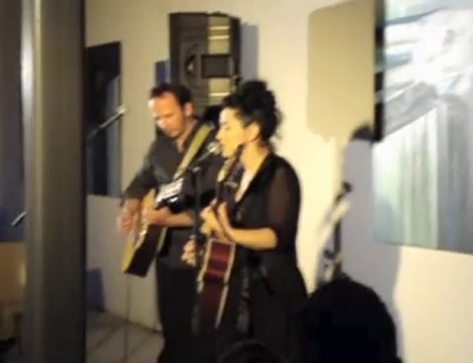 Lili et Thierry chantent chez l'habitant