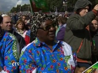 Fatima: 500.000 personnes pour la messe de Benoît XVI