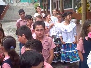 Entrega laptops en Carmen de Viboral - Inauguran Aula Intera
