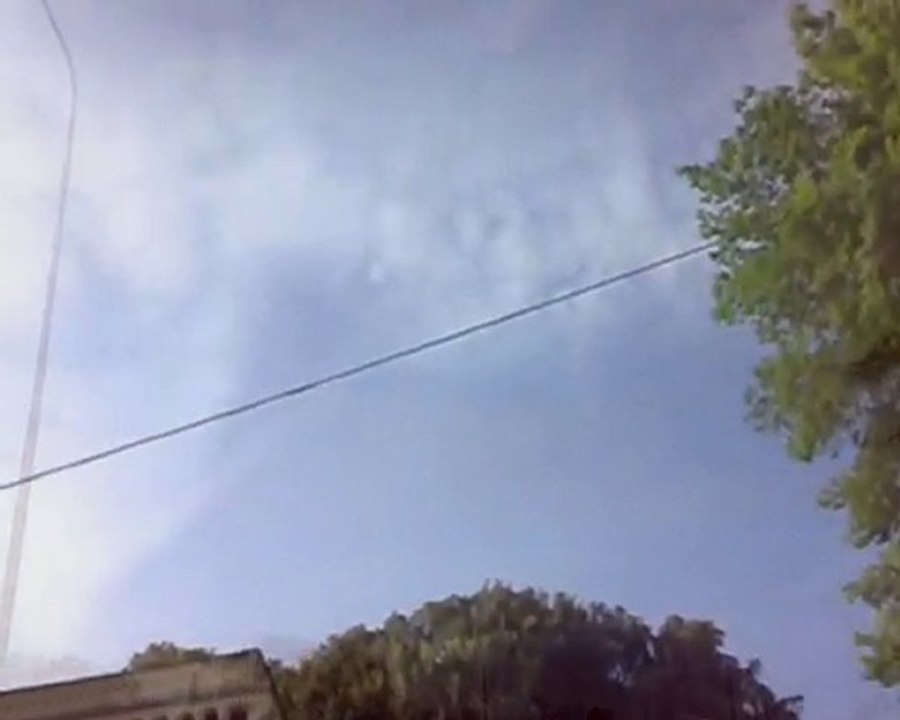 scie chimiche napoli 3 maggio 2010