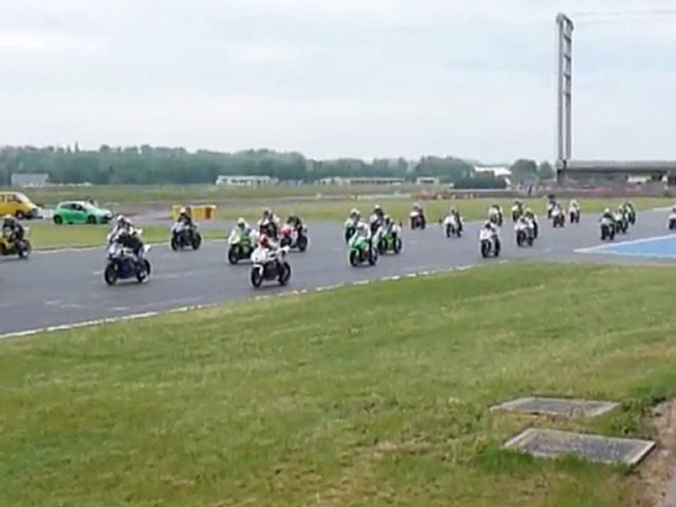 depart 2ème course michelin power cup 600 a nogaro