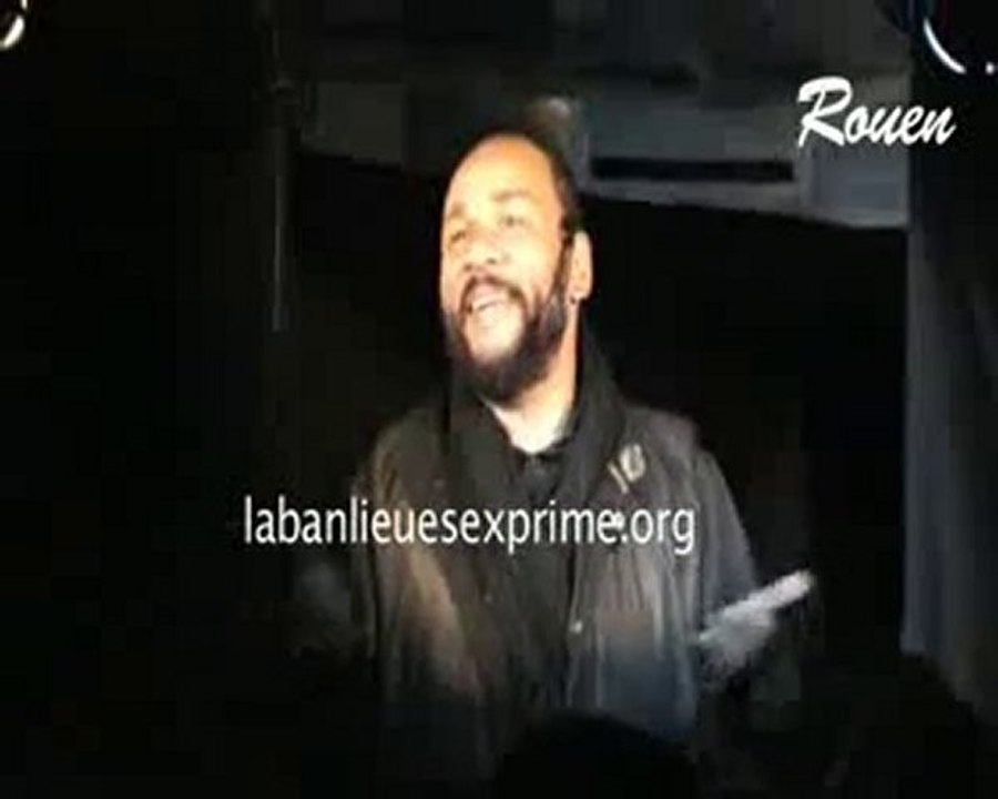 Dieudonné avec son bus à rouen