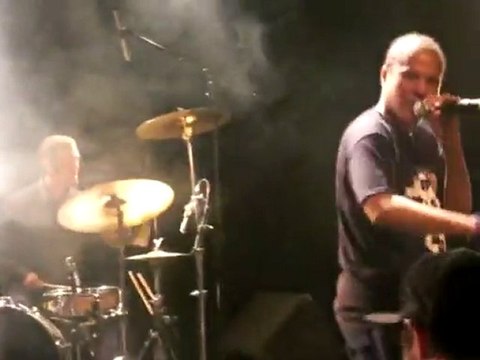 Zone Libre VS Casey/Hamé - La chanson du mort vivant et L'ex