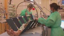 Infirmière aux soins intensifs