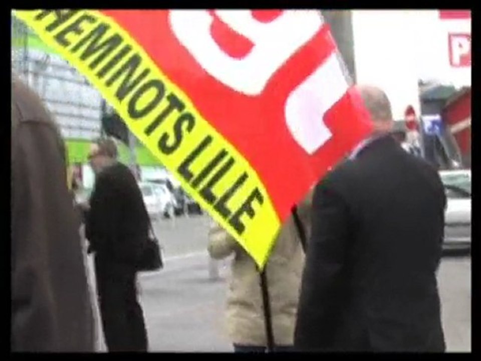 Solidarité avec le peuple grec !