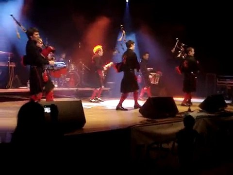 Red hot chili pipers