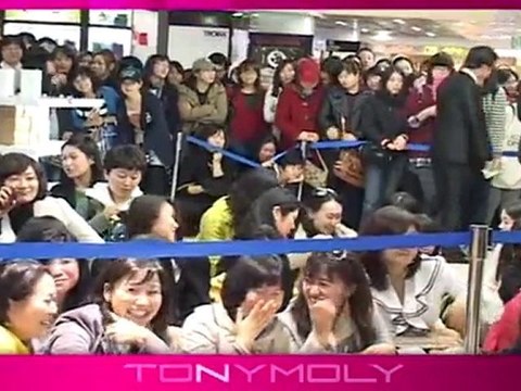 100404　TONY　MOLY　サイン会