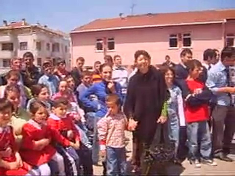 Engelsizce Şenlik