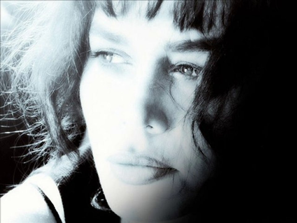 SEZEN AKSU - GEÇİYOR BİZDEN DE