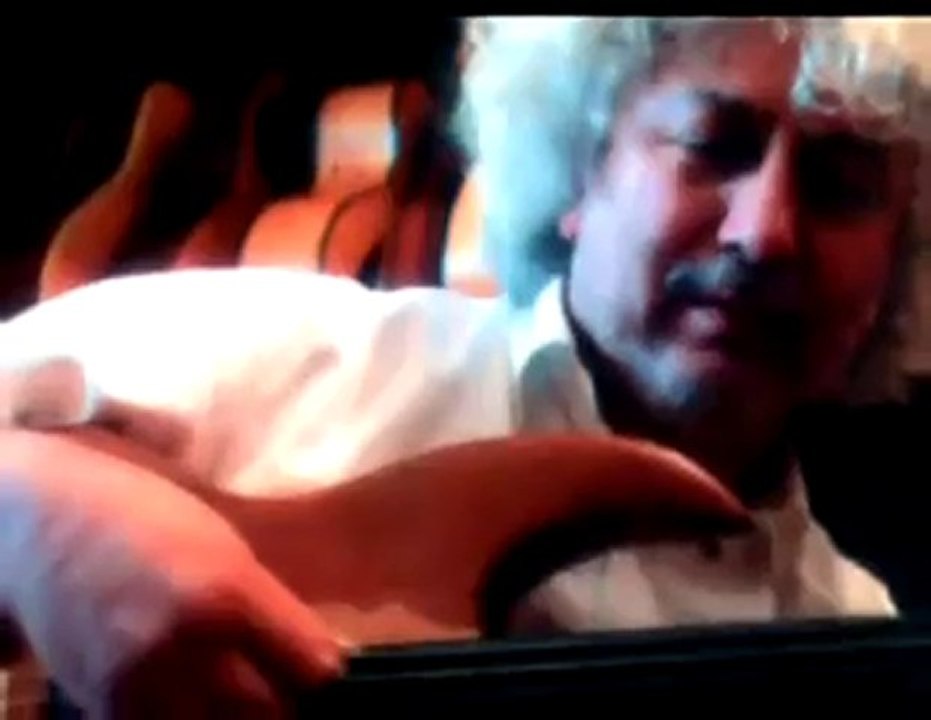 Erkan Oğur :Pencereden Kar Geliyor