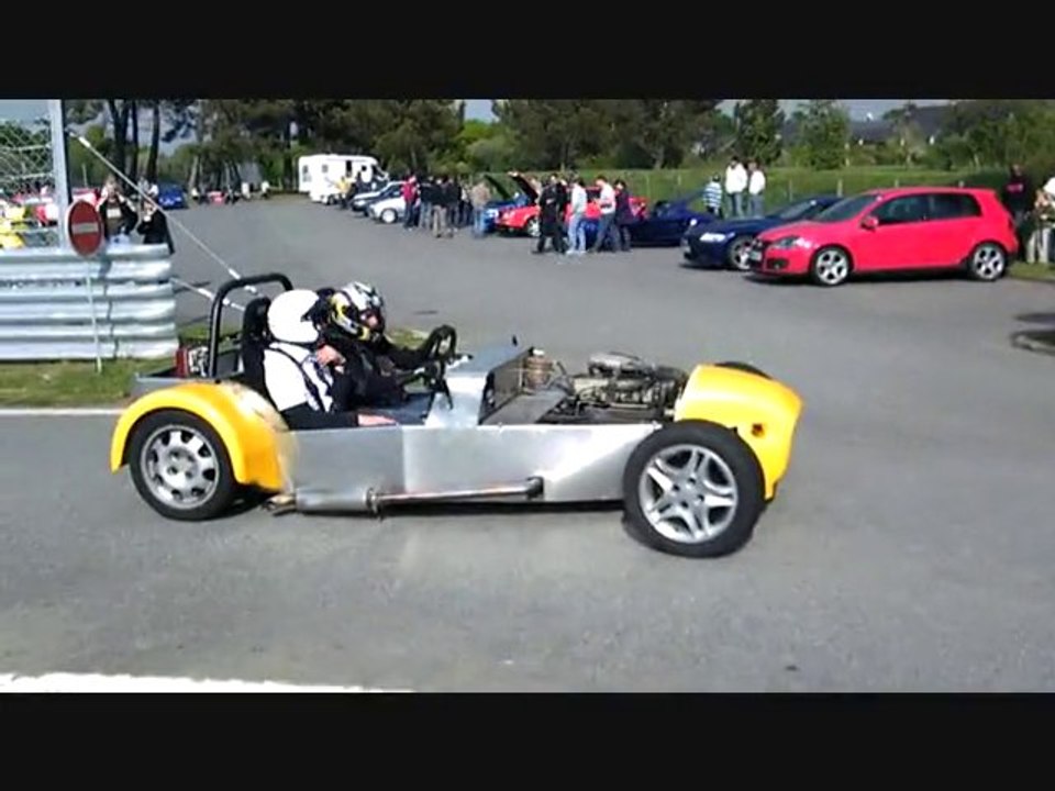 musee de  loheac : des carrioles aux courses auto !