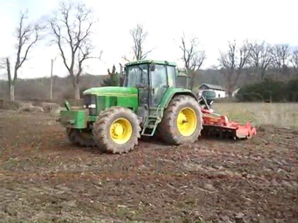 Evrard au semis d'herbe et pois 2010