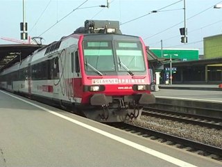 Domino Glarnersprinter à Zürich HB