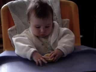 Quand bébé mange du citron