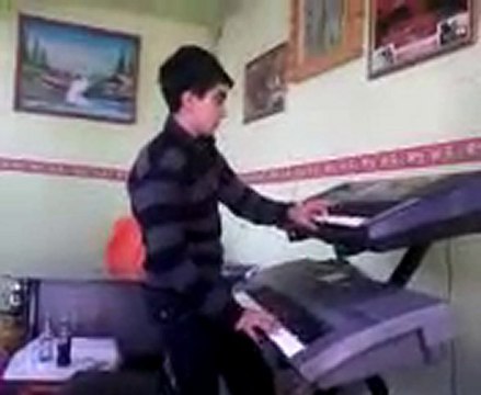 GrUp ŞuRuP (TeKiN KaNdEmİr) By_TeLcEkEr