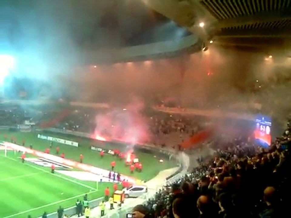psg montpellier H22 auteuil fumigéne contestation