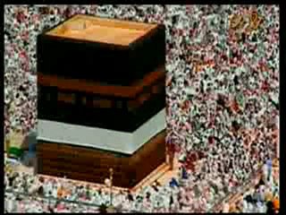 Yüce Allah müminlerin tek dostu ve yardımcısıdır