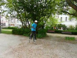 Salto avant après le saut de 3 marches + figures
