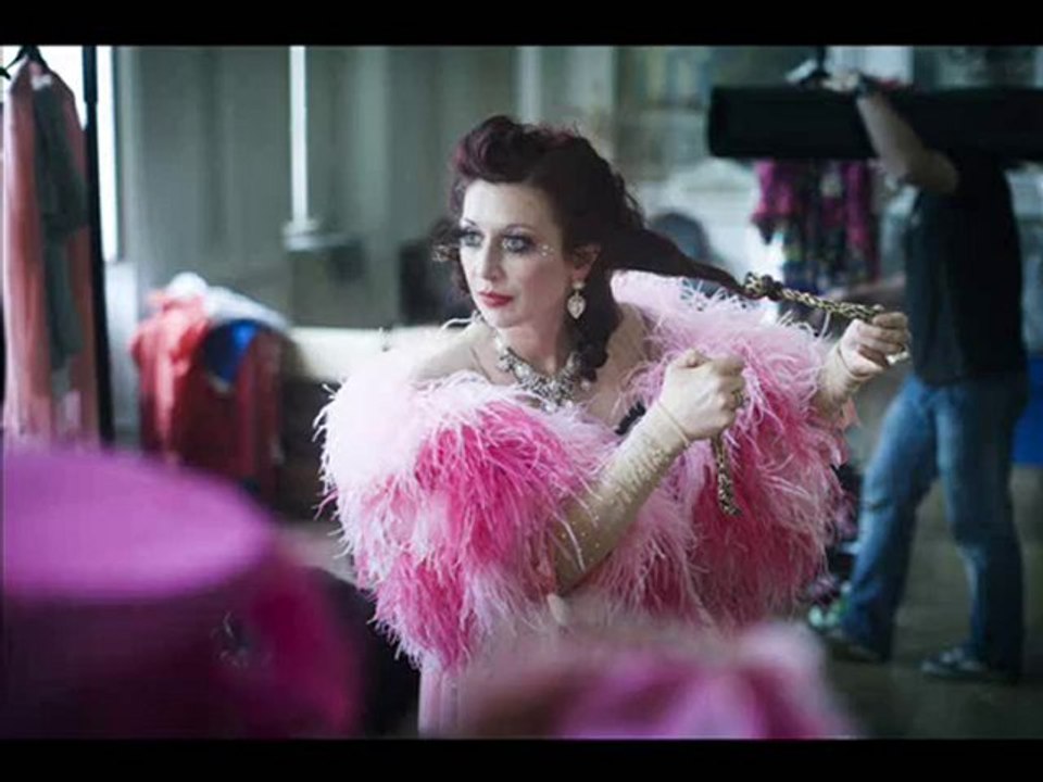 ITV de ENLIL ALBANNA sur NRJ pour "TOURNEE" d'AMALRIC PART 2