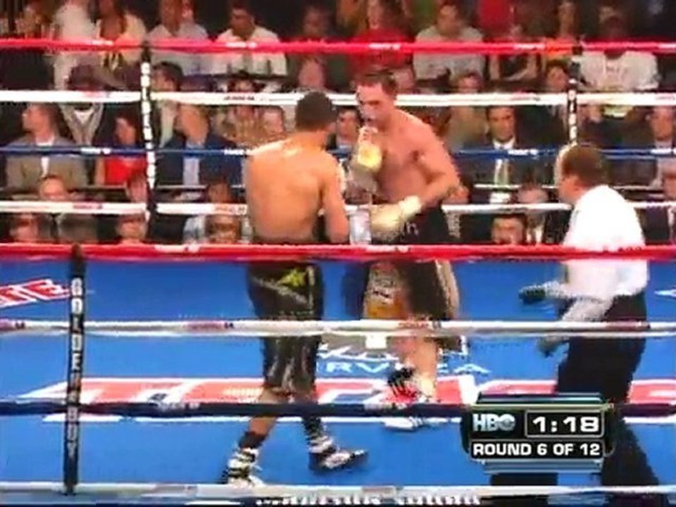 Amir Khan vs Paul Malinaggi -_chunk_2