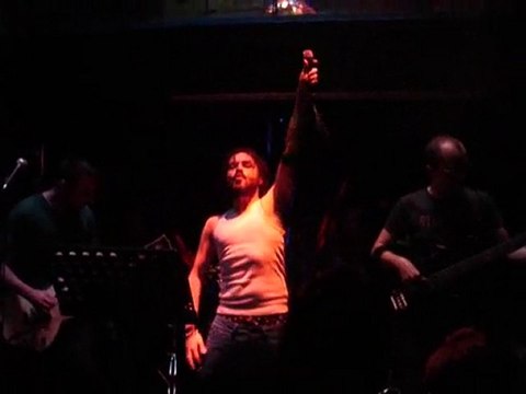 kaçak - yeter ki onursuz olmasın aşk [cover]