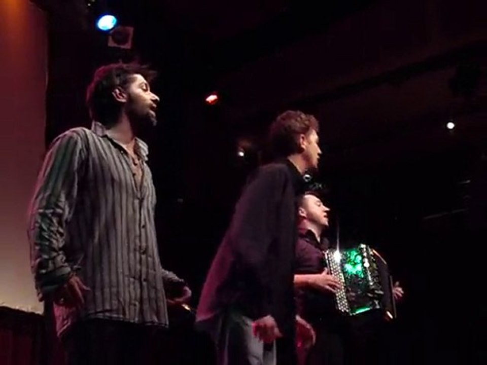 TOURNEE GENERALE : 6 Milliards ( ...de connards )