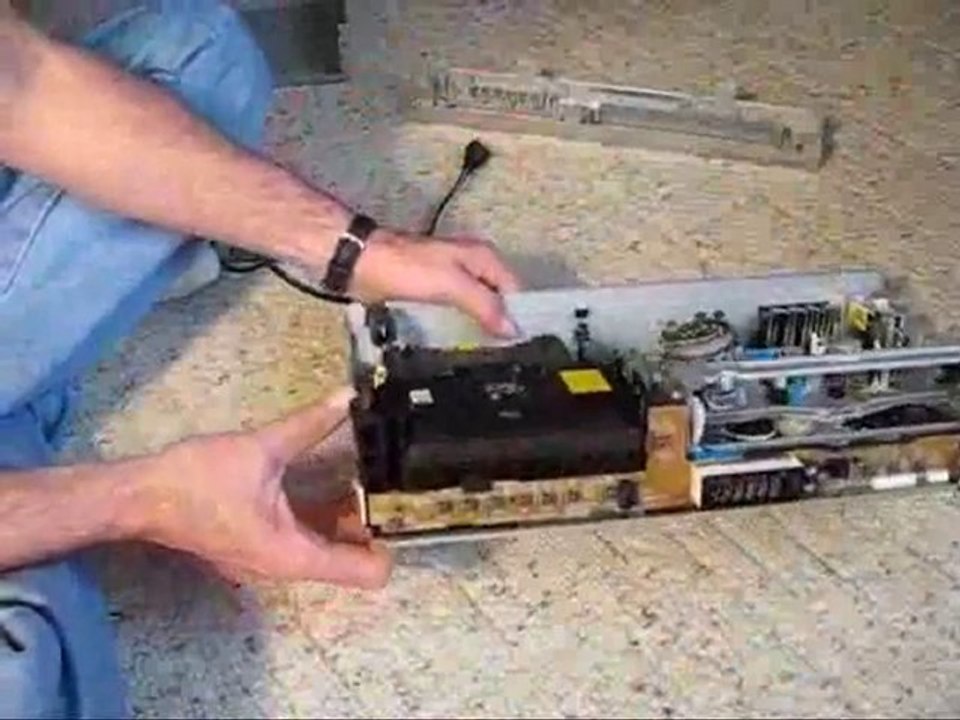 How to open stuck DVD door on XBV442