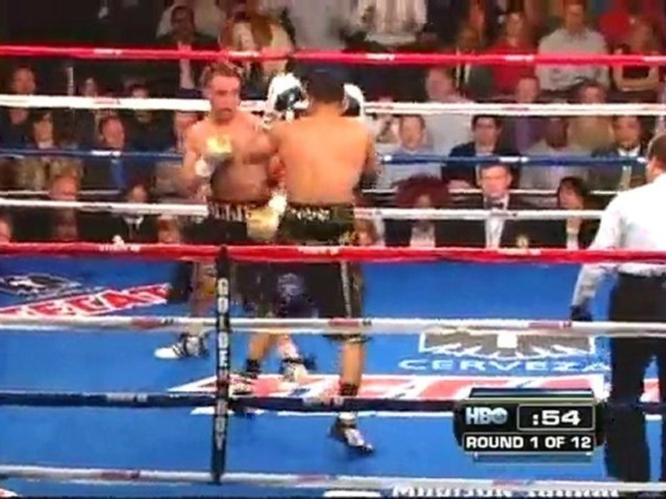 Amir Khan vs Paul Malinaggi -_chunk_1