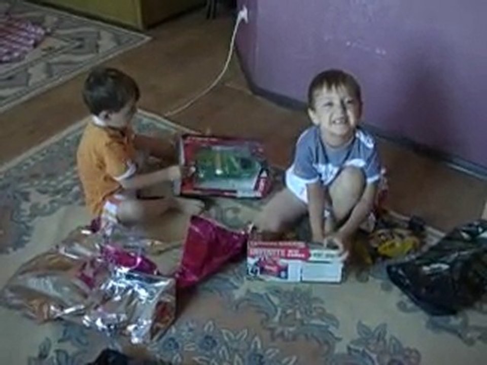 Hediye Açarken