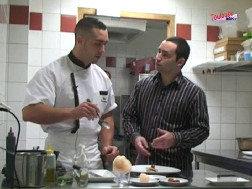 Recette de Rouget barbet juste grillé, gâteau pomme fenouil