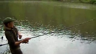 combat avec un fish au lac de bippp