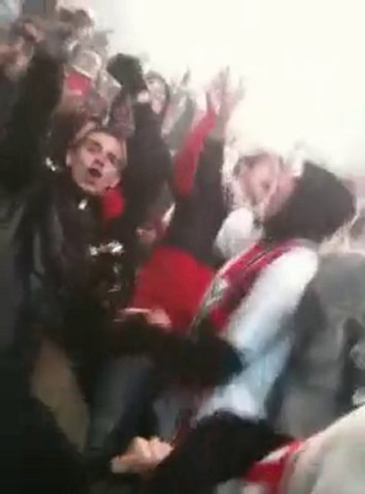 Aïe ! PSG - Montpellier crakage de dingue Virage Auteuil!