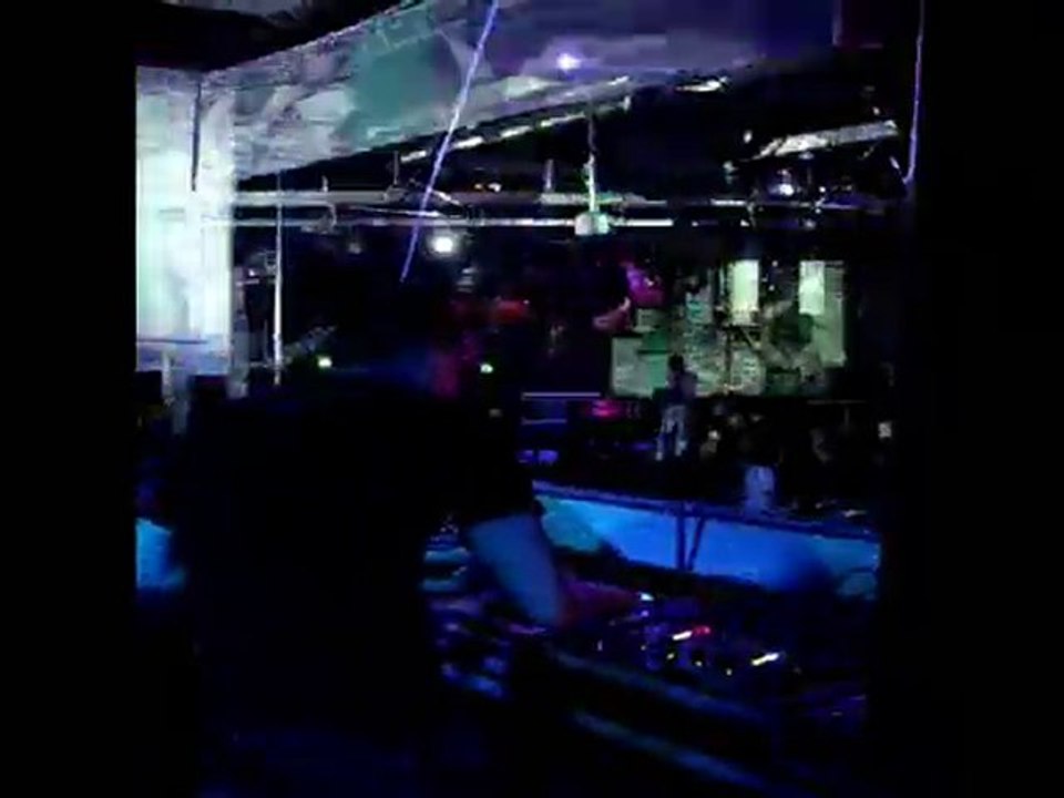 Kiss2lavega - Nuits Sonores 2010 - A Bloc !!